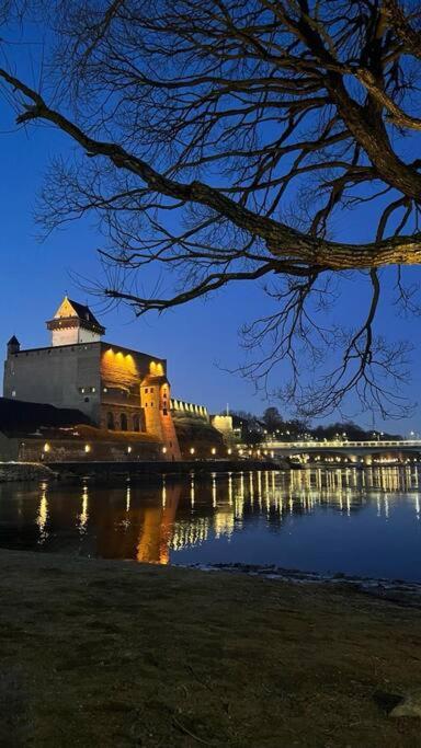 New Apartment With A View In The Town Center Narwa Zewnętrze zdjęcie